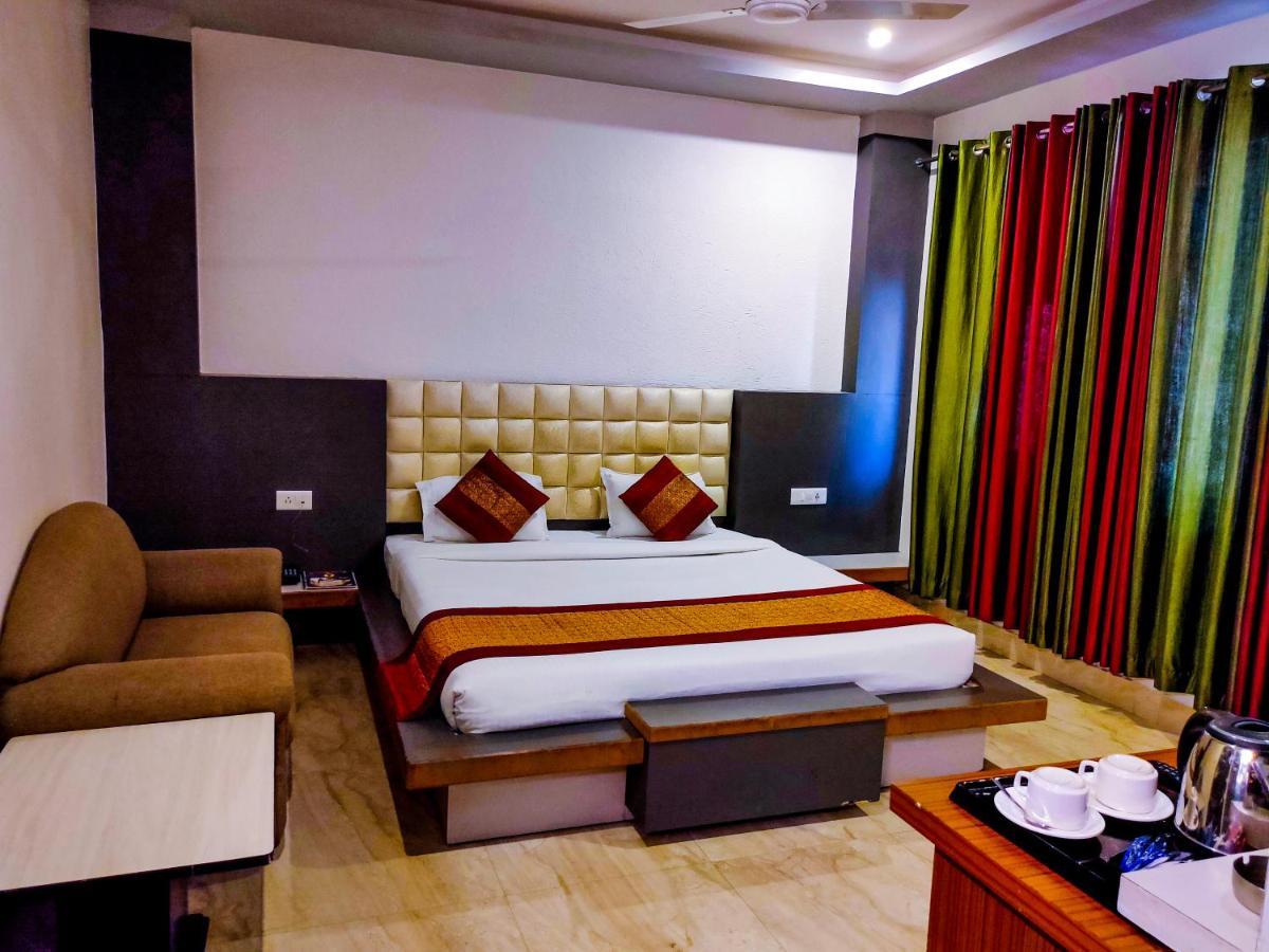 Hotel Grand Tapovan Shivpuri  Экстерьер фото